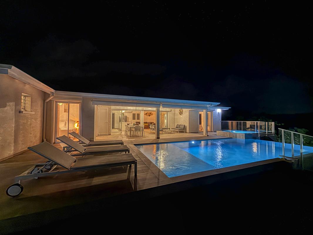 36.Location villa 3 chambres piscine vue mer Le Gosier Guadeloupe